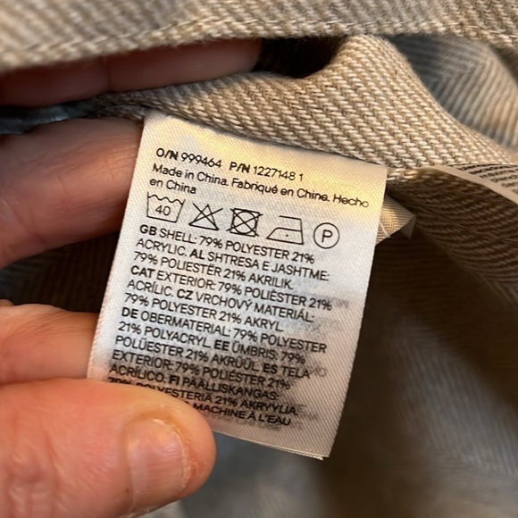 H&M Felted Shacket Size L Beige/ Tan in Color - Picture 9 of 13